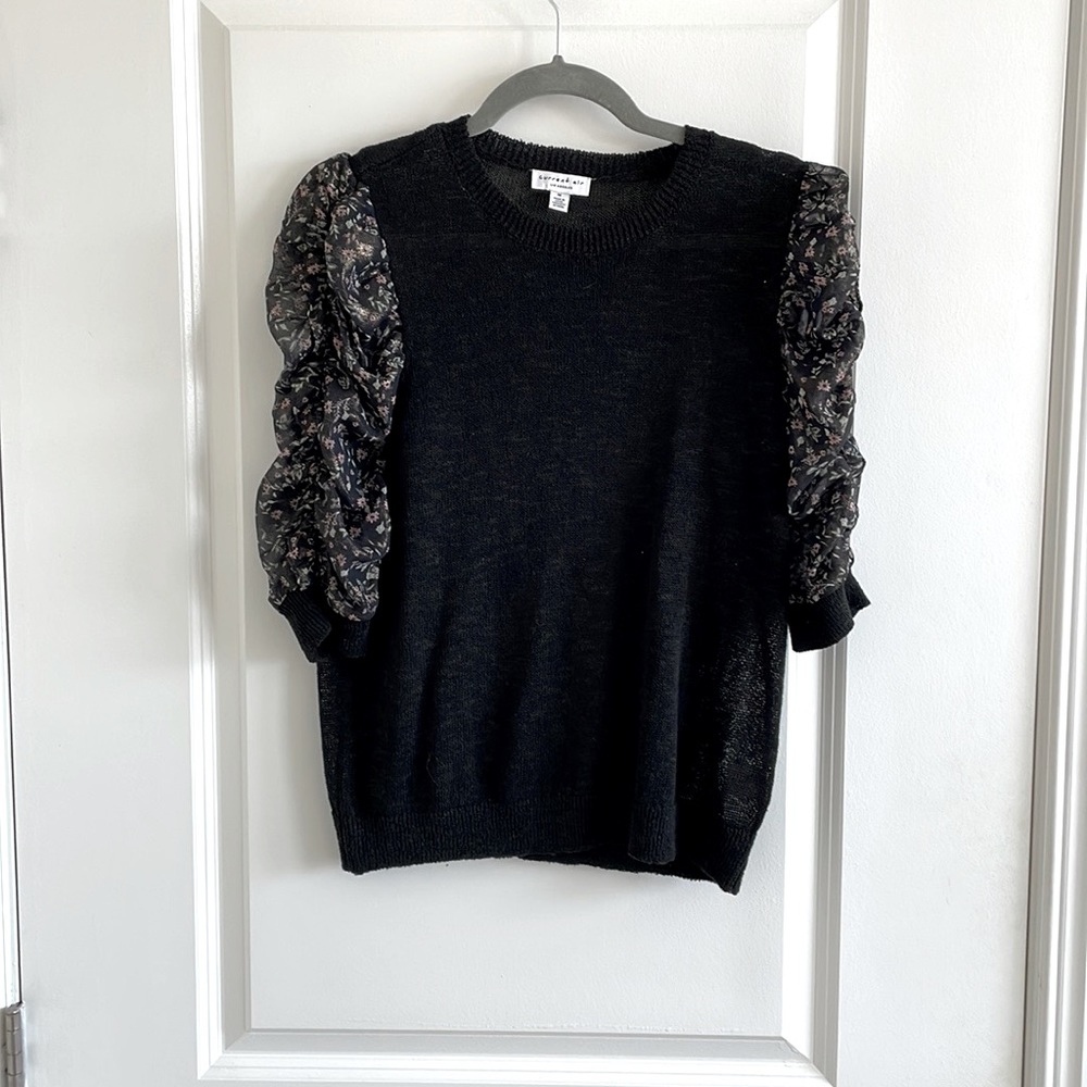 Top with detail sleeve